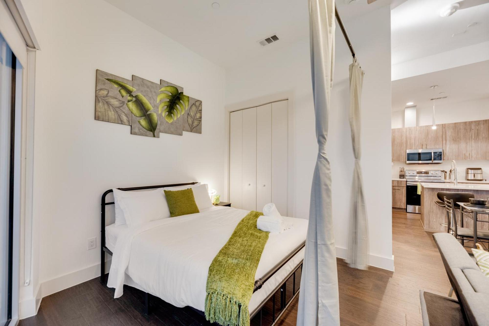 Cozy Loft Style 2Br I Gym I Parking I Workspace Dallas Bagian luar foto